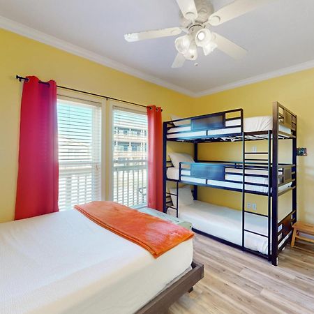 Villa Smiles In Isla Del Sol Galveston Exterior foto